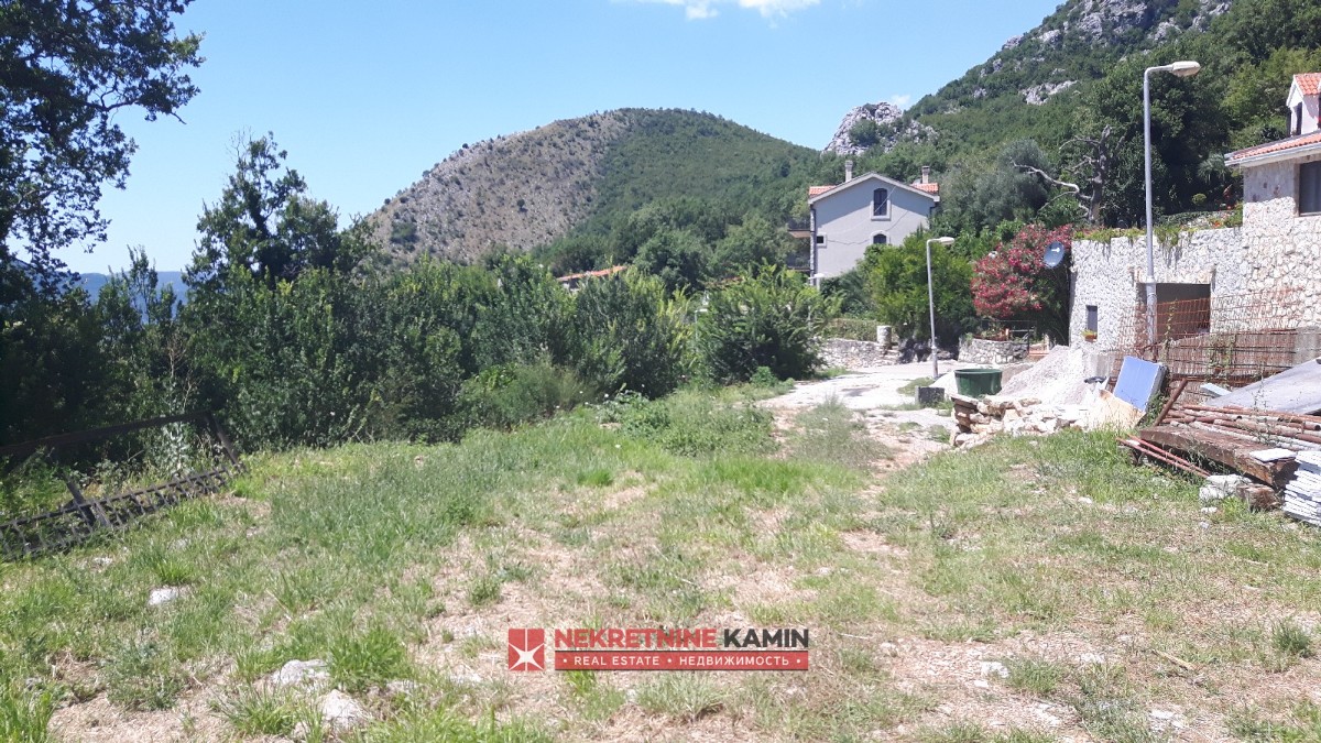 Budva Kuljace de satılık villa imarlı arsa